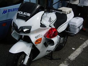 z_VFR800P